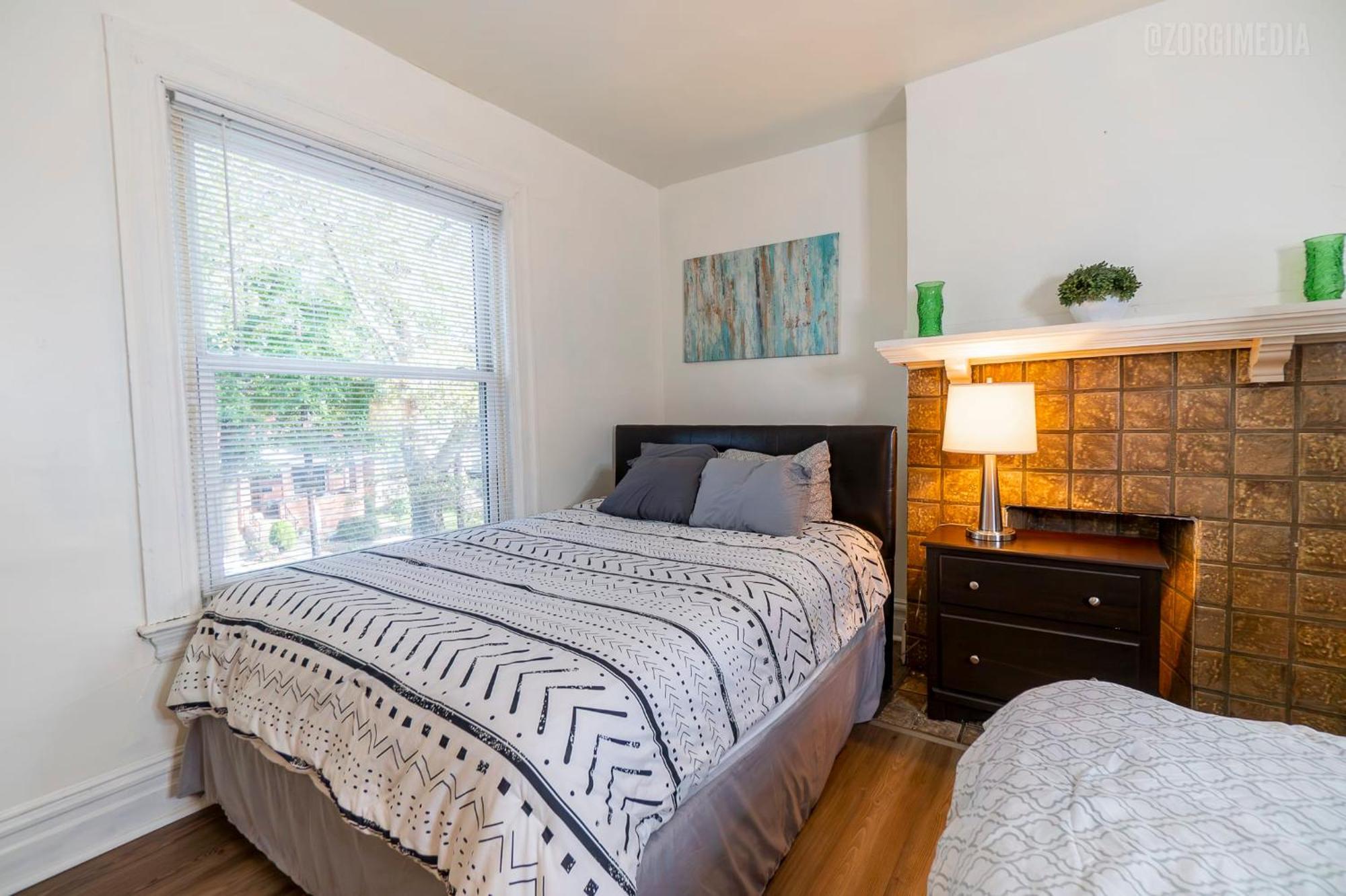 Stylish Apt - 2 Queen Bed - Easy Hospital Access Pittsburgh Eksteriør billede